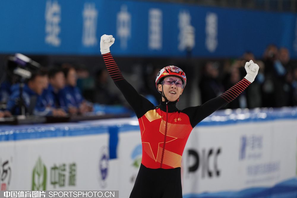 赫内斯谈拜仁明年目标：国内双冠王，在欧冠尽可能走远一些